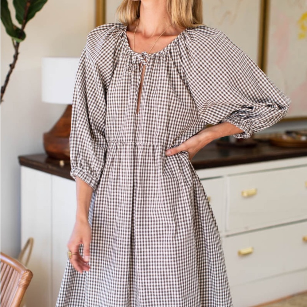 Emerson Fry RAKEL KEYHOLE SHORT DRESS - COFFEE GINGHAM